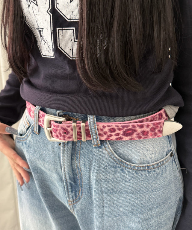 ピンク
