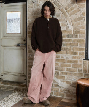 ピンクソノタ モデル：182cm L着用