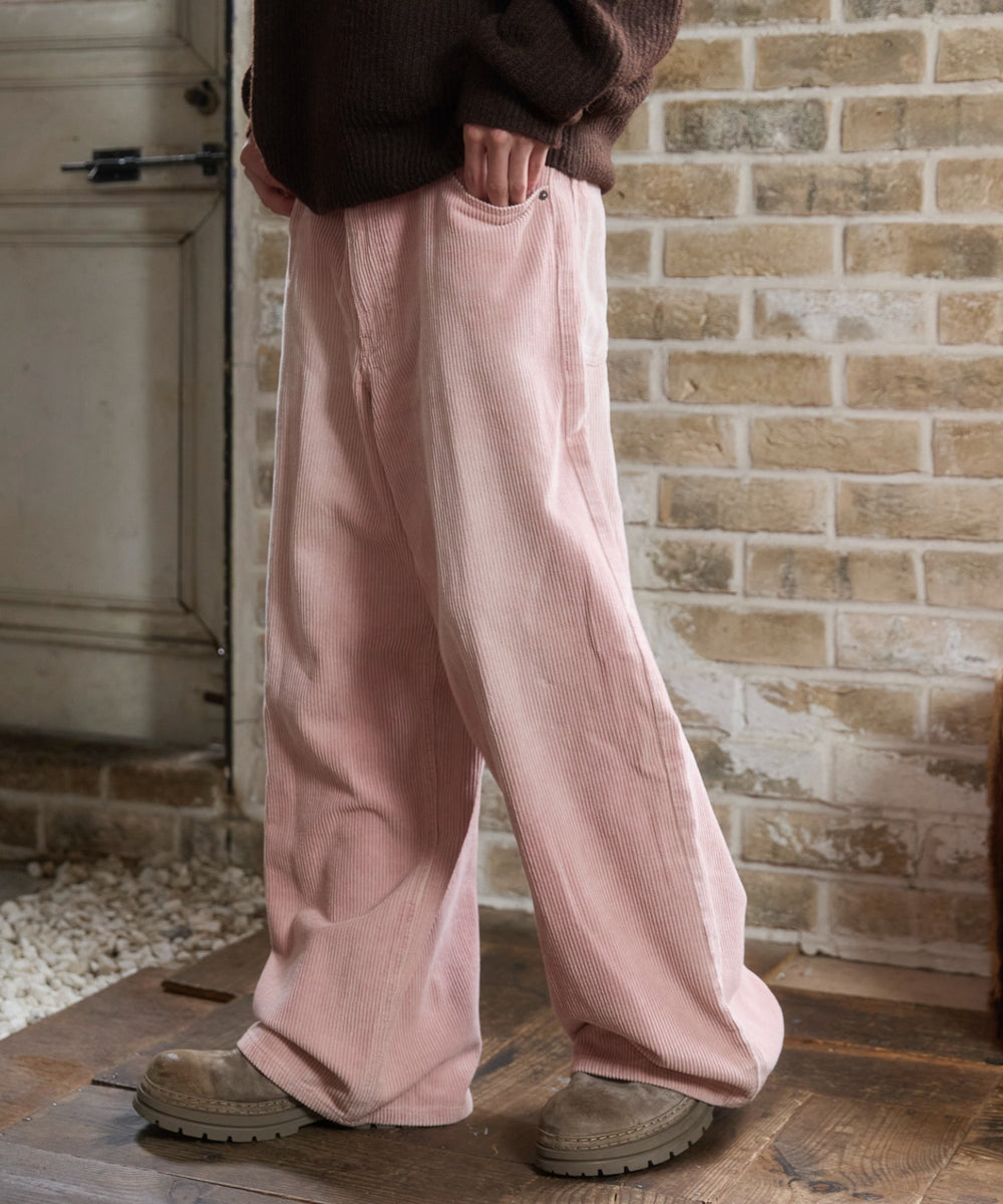 ピンクソノタ モデル：182cm L着用