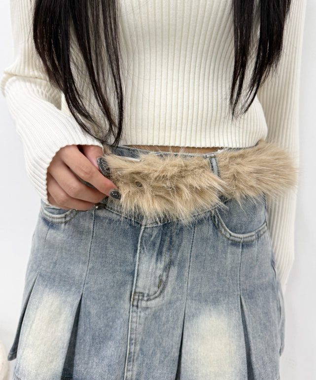 ベージュ