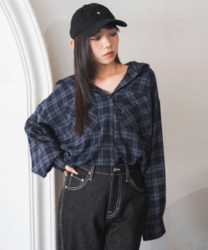 ブルーチェック１　モデル：159cm F着用