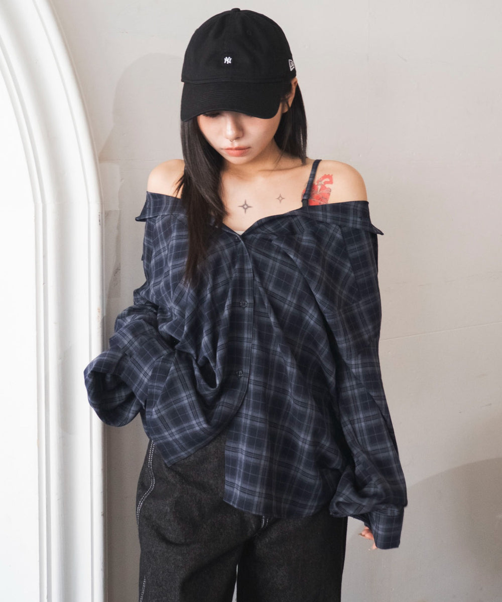 ブルーチェック１　モデル：159cm F着用