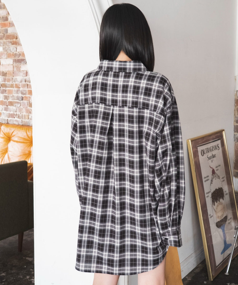 ブラックチェック１　モデル：159cm F着用