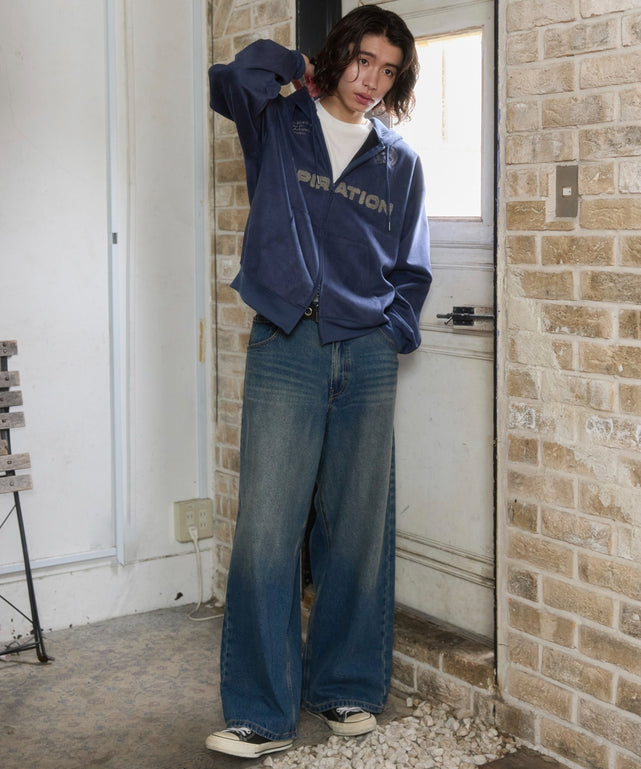 ネイビー モデル：182cm L着用