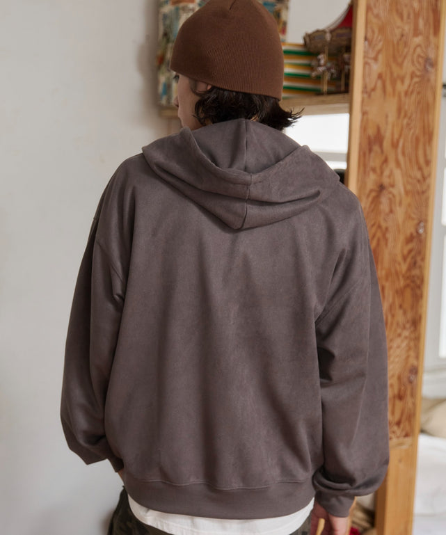 スミクロ モデル：182cm L着用