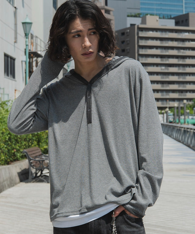 ボーダーヘンリーパーカー/Lグレー モデル：182cm L着用
