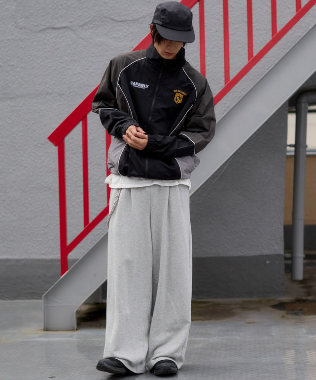 ブラック モデル：175cm L着用
