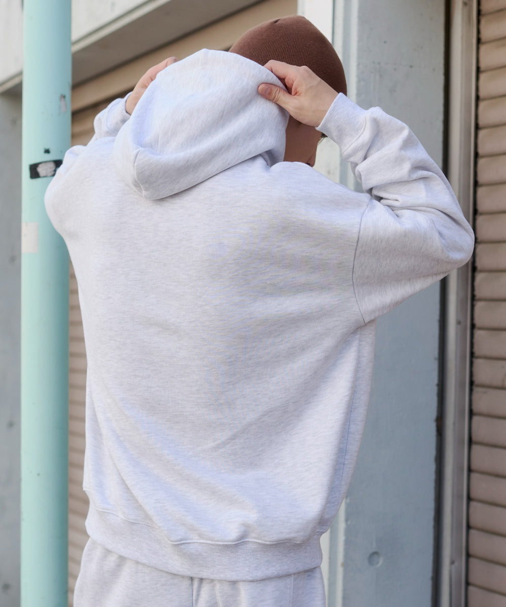 グレー モデル：175cm L着用