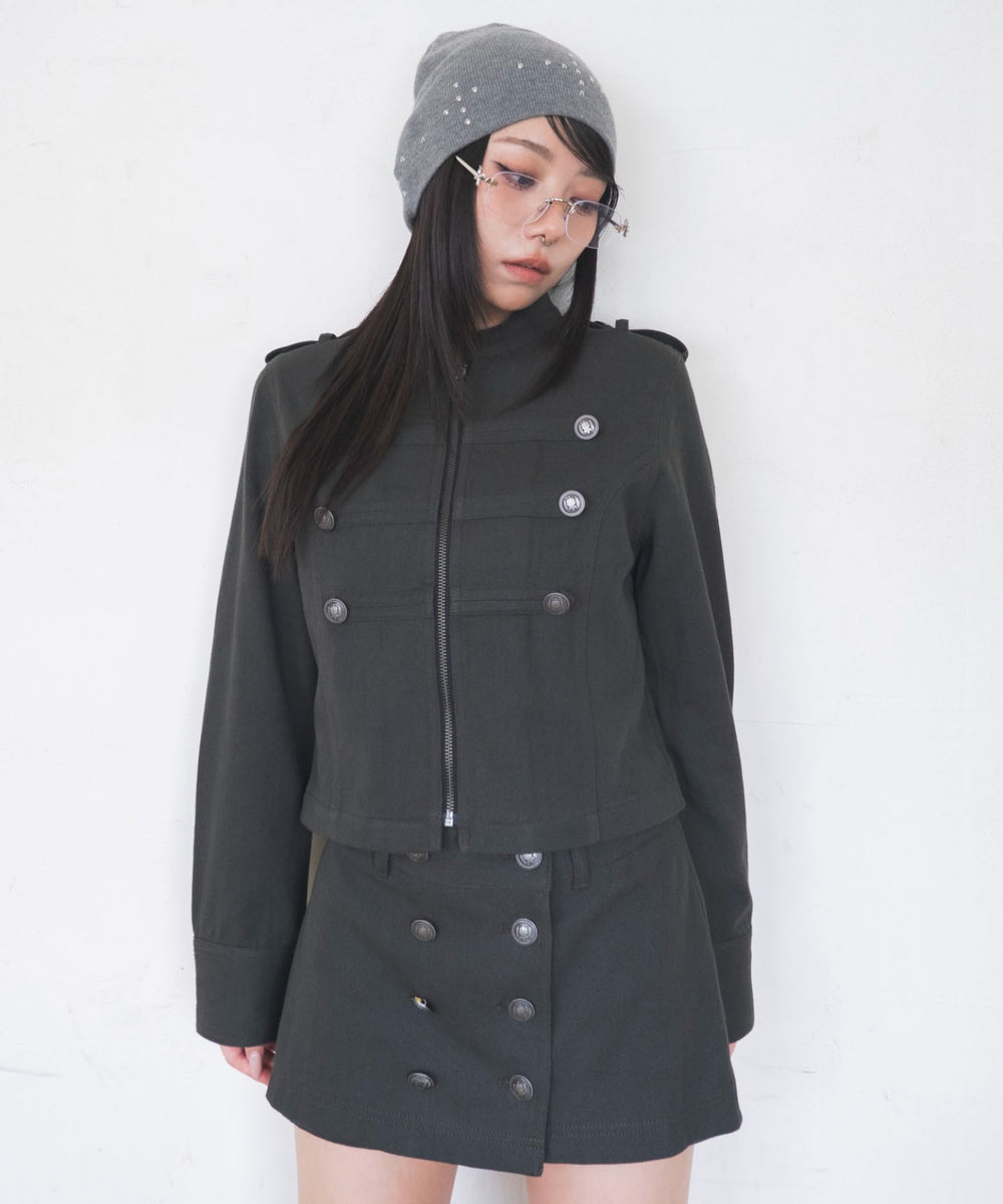 カーキ　モデル：159cm F着用