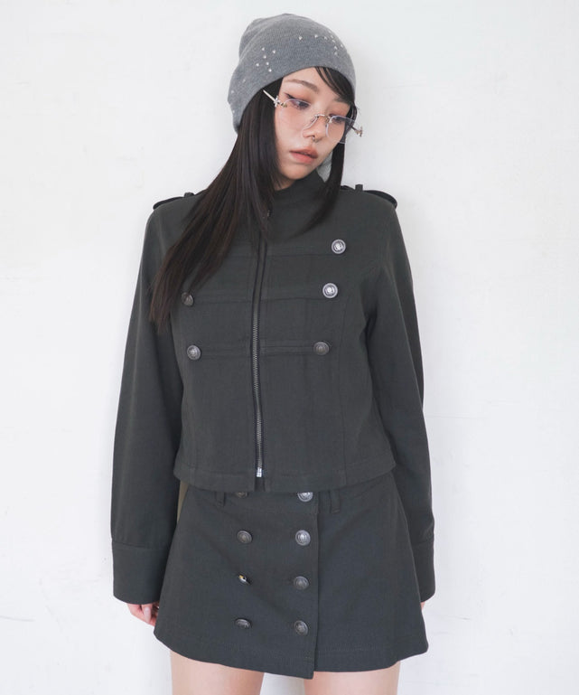 カーキ　モデル：159cm F着用