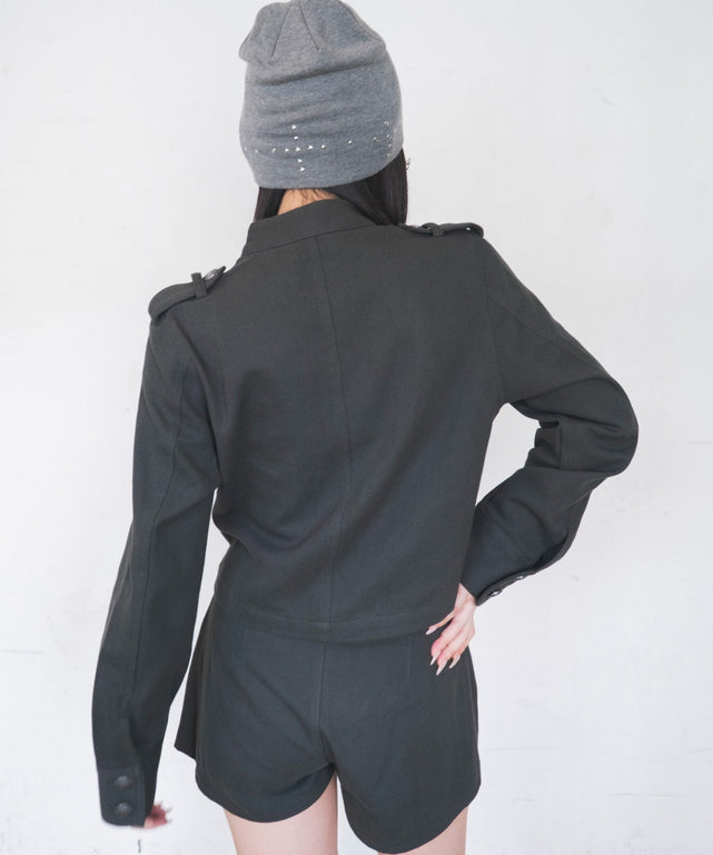 カーキ　モデル：159cm F着用