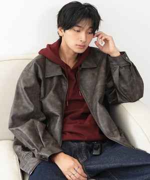 ブラウン モデル：180cm L着用