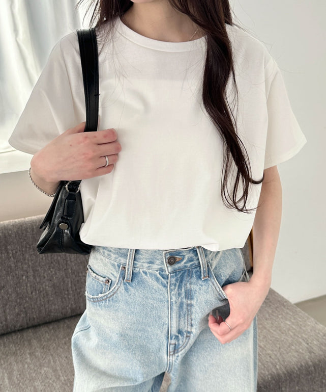 オフホワイト モデル：160cm F着用