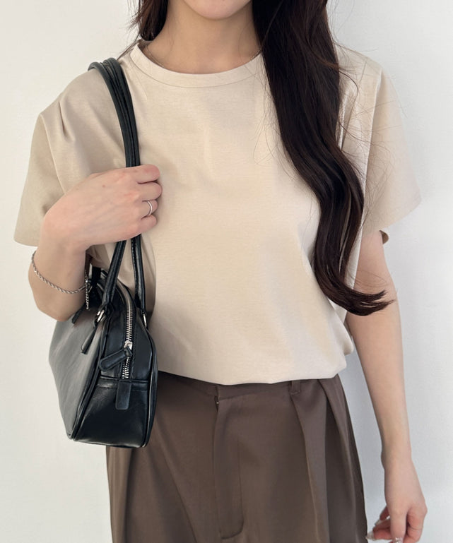 ベージュ モデル：160cm F着用