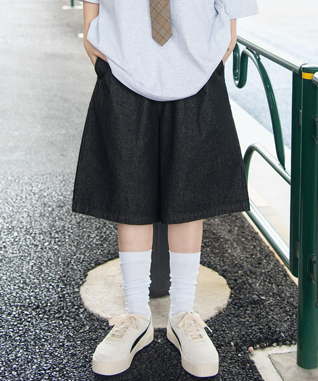 イージーコットンハーフパンツ/デニムブラックモデル：159cm S着用
