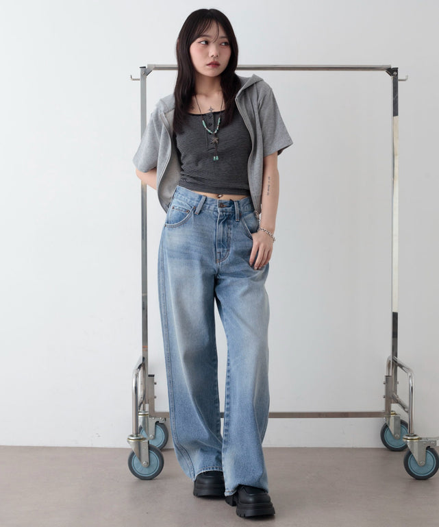 ブラックボーダー　モデル：159cm F着用