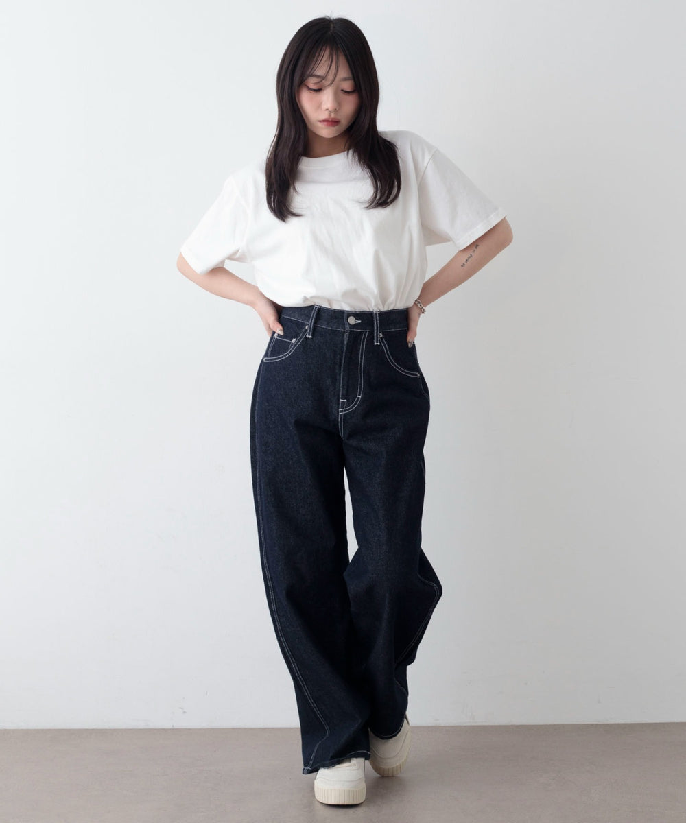 ホワイト　モデル：159cm S着用