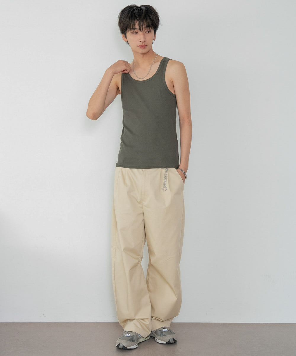 カーキ モデル：180cm L着用
