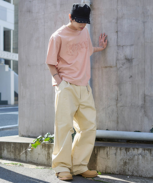 ピンク モデル：175cm L着用