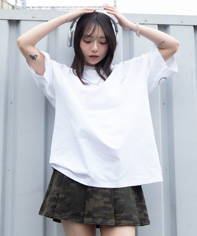 ホワイト　モデル：159cm L着用