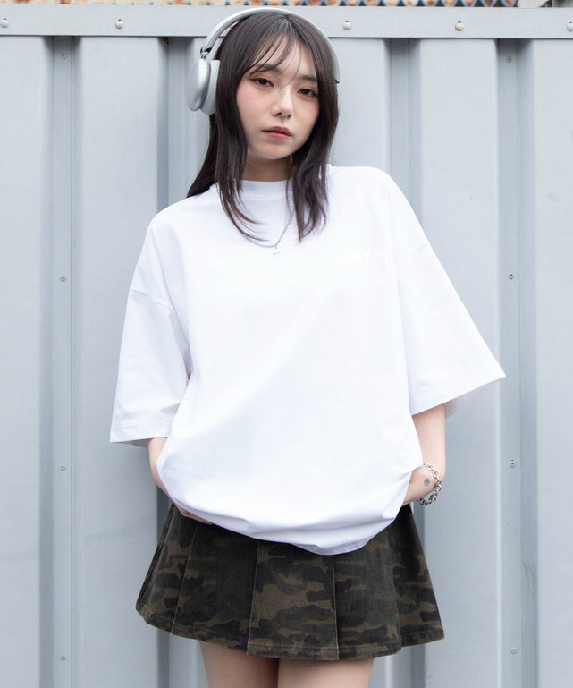 ホワイト　モデル：159cm L着用