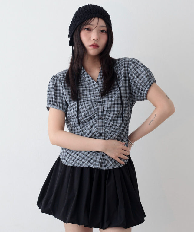 コンパクトギャザーチェックシャツ/サックス　モデル：159cm F着用