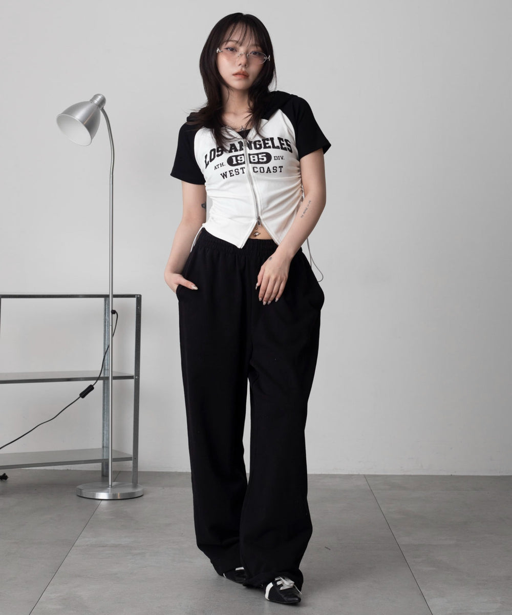 ブラック　モデル：159cm F着用