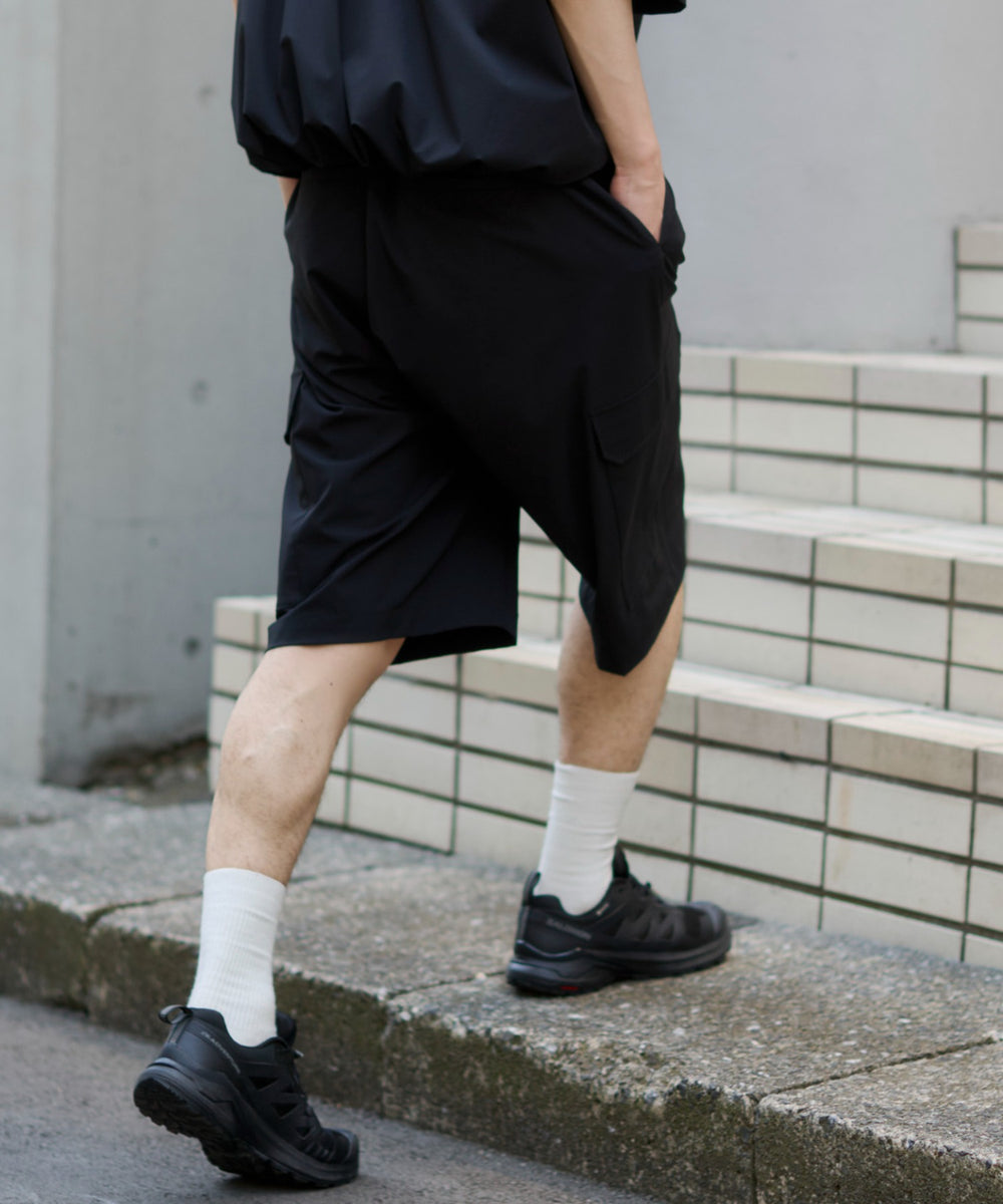 ブラック モデル：181cm L着用