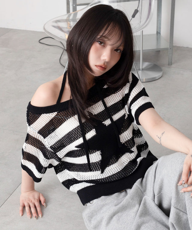 オフショルメッシュニット（S）/ホワイトボーダー　モデル：159cm F着用