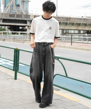 ホワイト モデル：180cm L着用