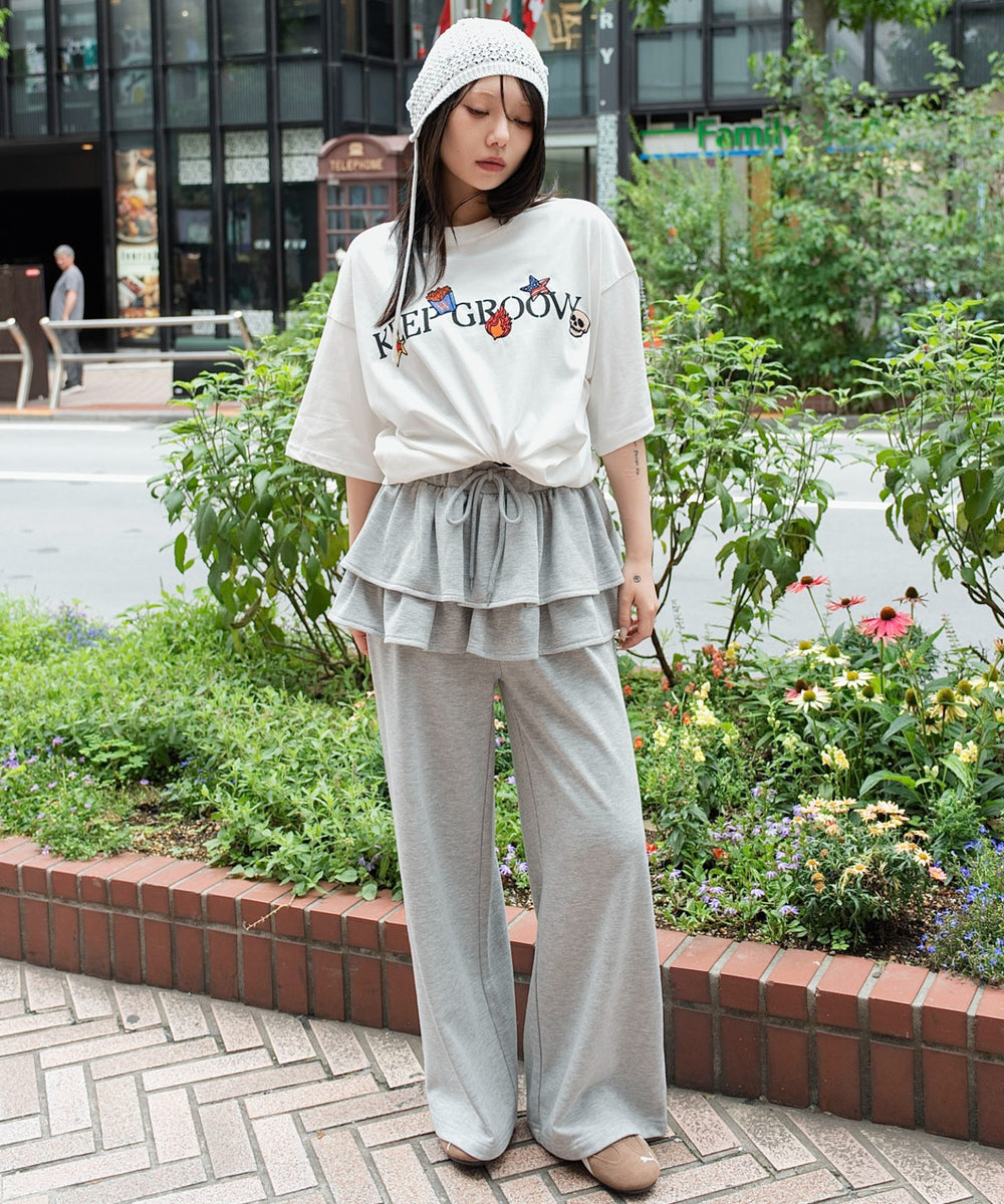 ホワイト　モデル：159cm L着用