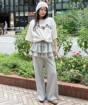ホワイト　モデル：159cm L着用