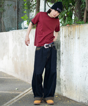 レッドボーダー モデル：182cm L着用