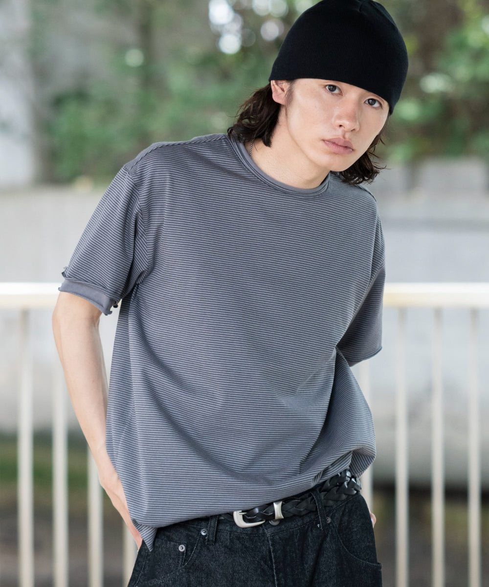 グレーボーダー モデル：182cm L着用