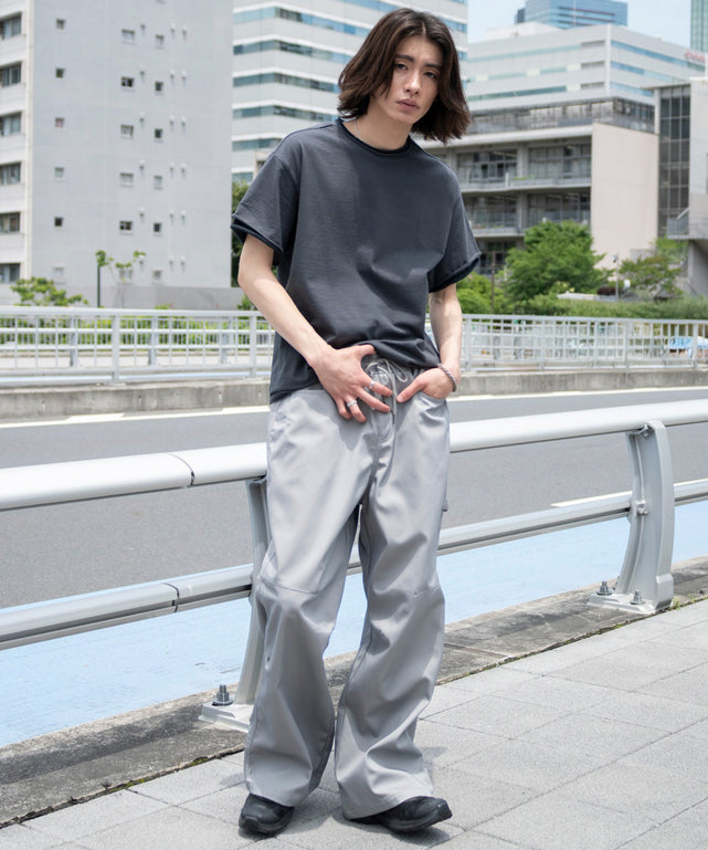 グレー モデル：182cm L着用