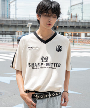 ホワイト モデル：180cm L着用