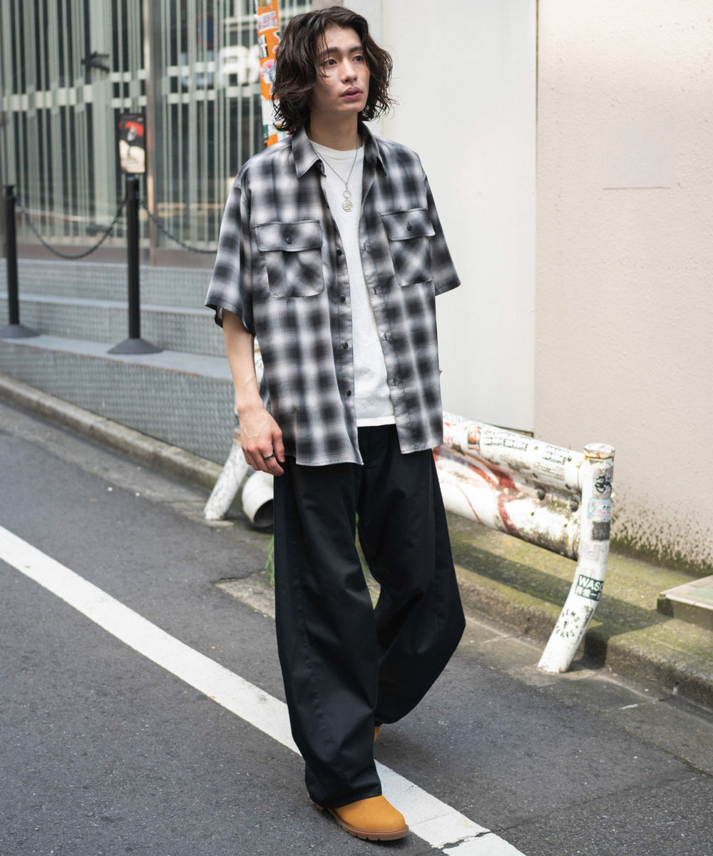 柄1 モデル：182cm L着用