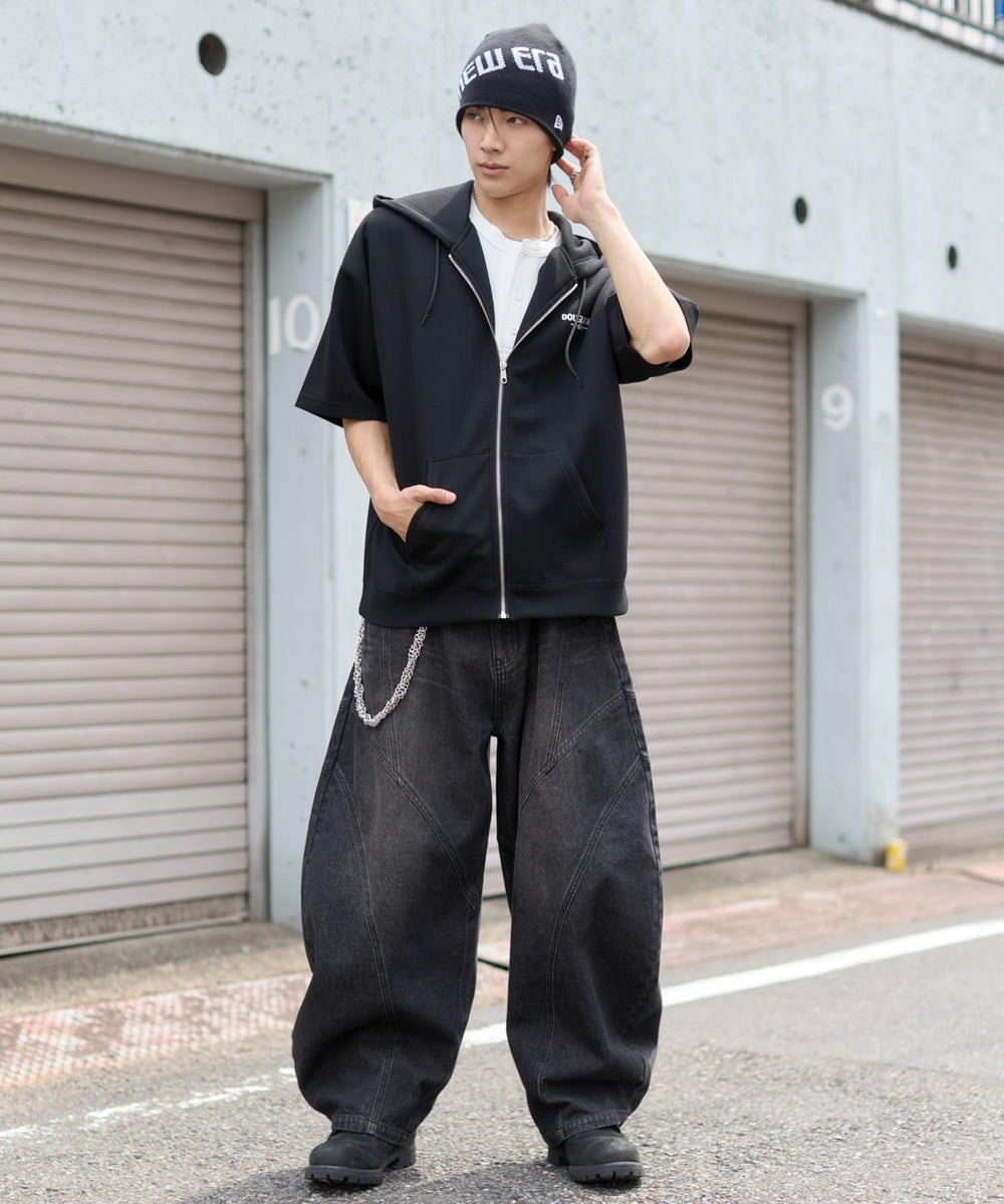 ブラック　モデル：175cm L着用　