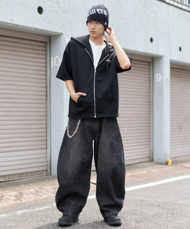 ブラック　モデル：175cm L着用　