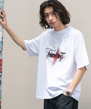 ホワイト モデル：182cm L着用