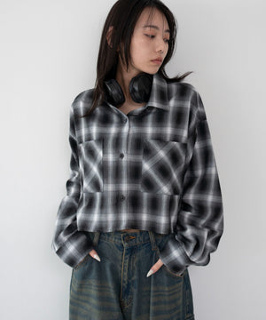 ブラック　モデル：159cm F着用