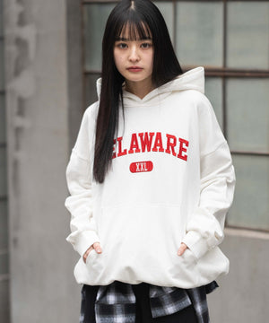 ホワイト モデル：160cm M着用
