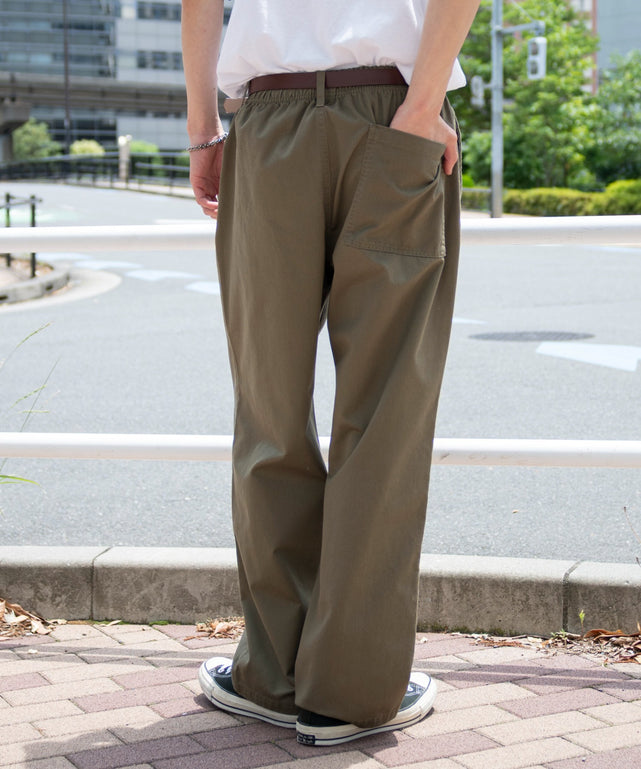 カーキ モデル：182cm L着用