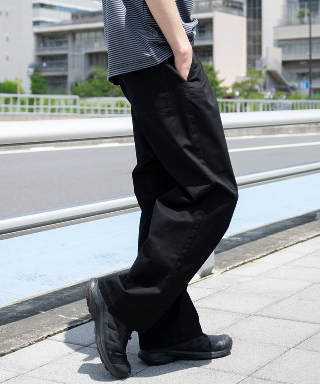 ブラック モデル：182cm L着用