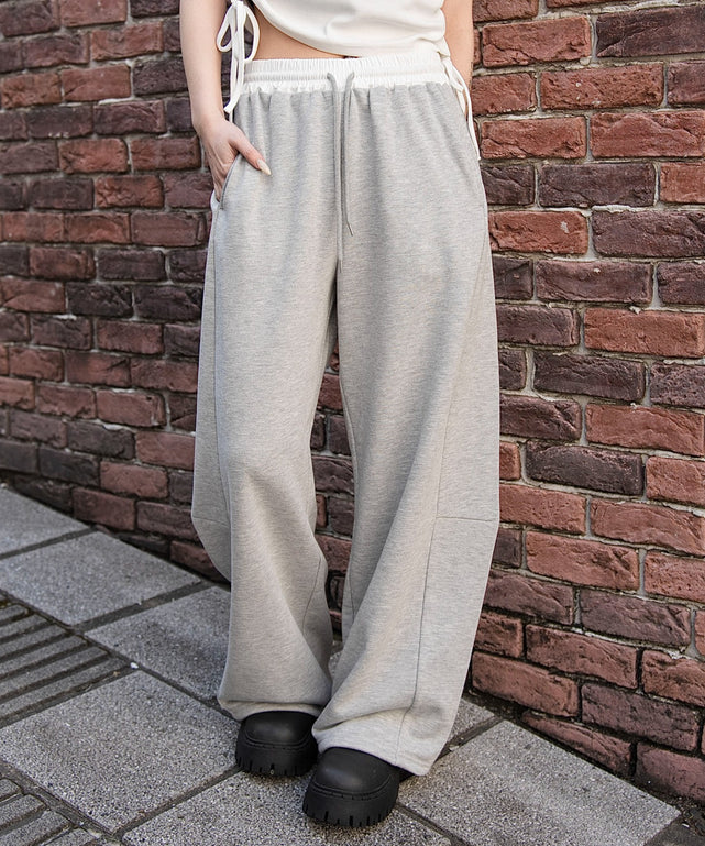 グレーソノタ　モデル：159cm M着用