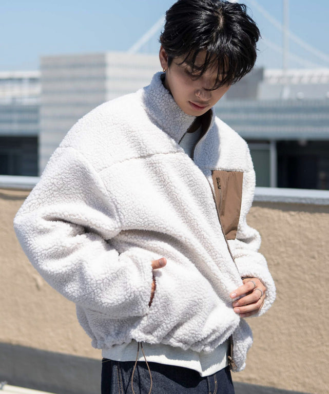 ベージュ モデル：180cm L着用