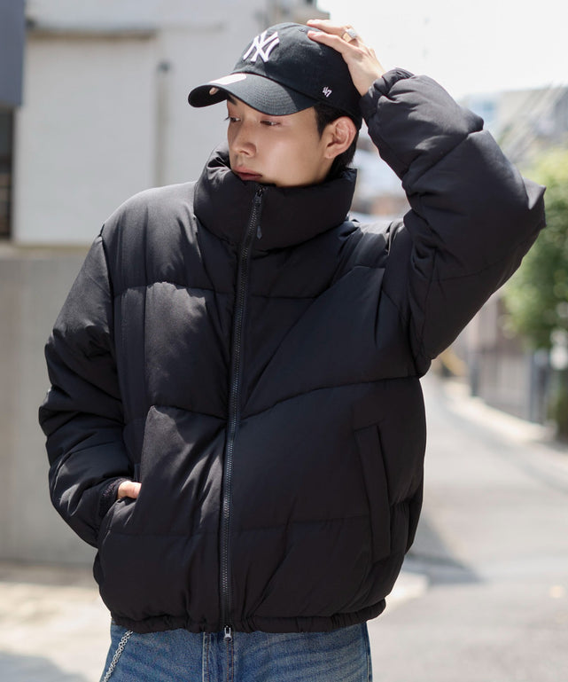 ブラック　モデル：175cm L着用　