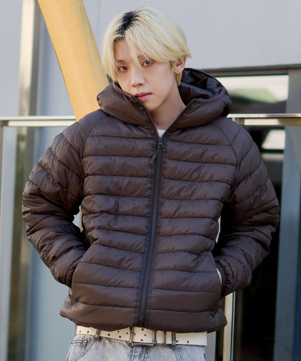 ブラウン モデル：175cm L着用