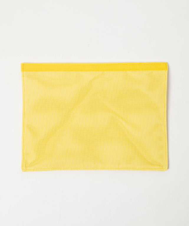 イエロー