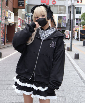 ブラック